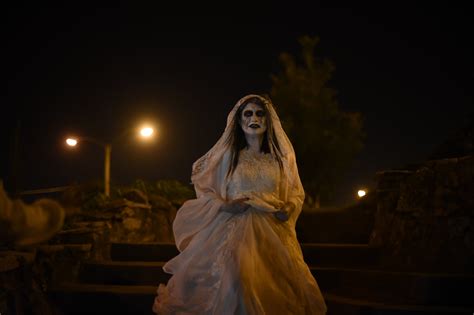  La Historia de la Llorona : Une Légende Colombienne qui vous hantera !